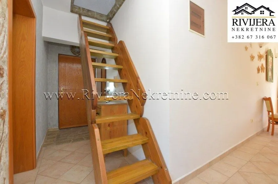 Prodaja, dvosoban stan, 80m², Đenovići, Herceg Novi
