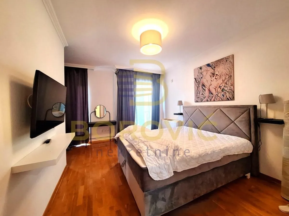 Sale, house, 260m², Savski Venac, Beograd