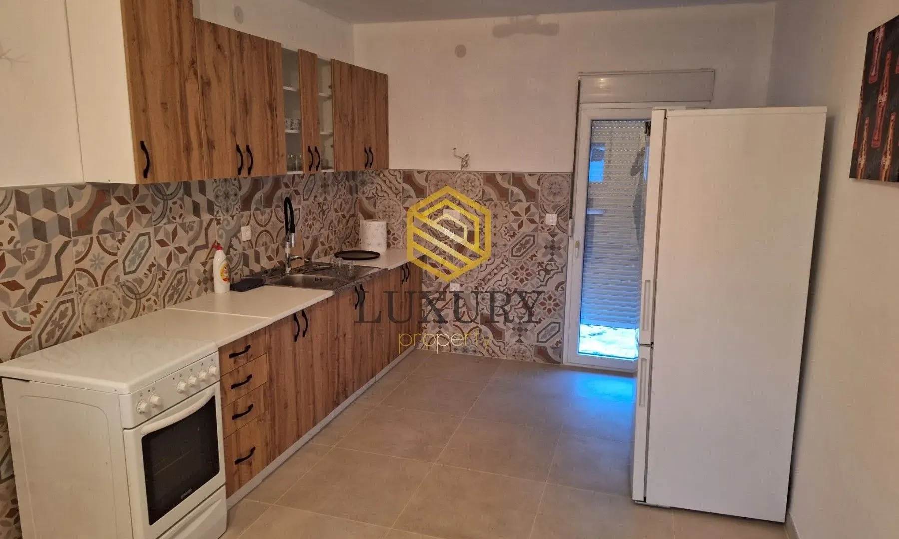Izdavanje, kuća, 170m², Golubovci, Podgorica