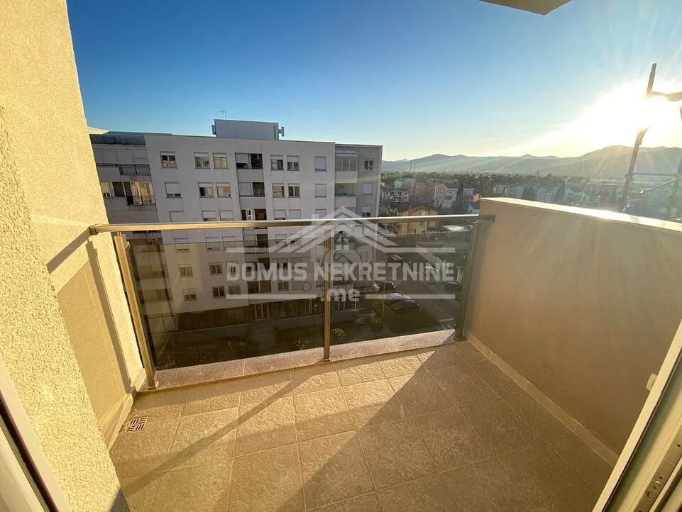 Prodaja, jednosoban stan, 45m², Blok 9, Podgorica