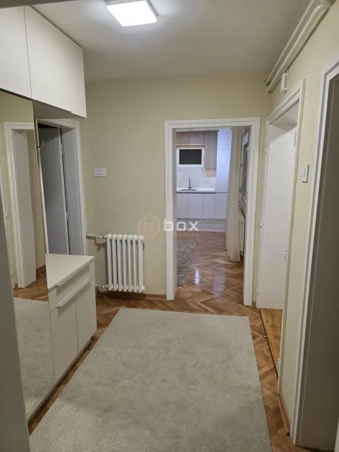 Izdavanje, dvosoban stan, 95m², Crveni Krst, Niš