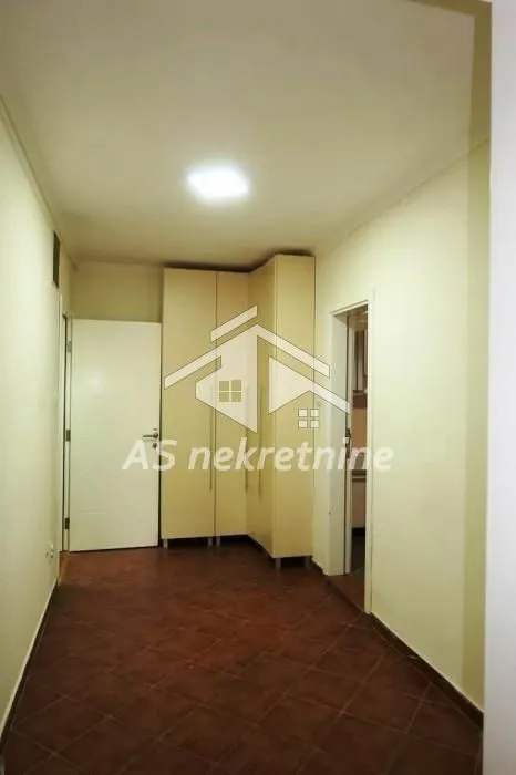 Rent, four bedroom apartment, 160m², Filmski Grad, Beograd