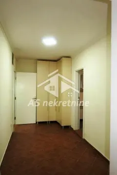 Rent, four bedroom apartment, 160m², Filmski Grad, Beograd - image 28