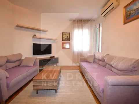 Izdavanje, jednosoban stan, 38m², Blok 9, Podgorica - image 2