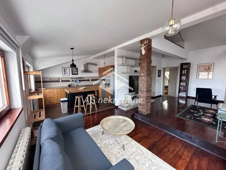 Izdavanje, trosoban stan, 87m², Čubura, Beograd