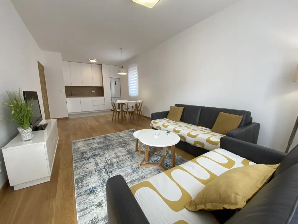 Izdavanje, trosoban stan, 71m², City Kvart, Podgorica