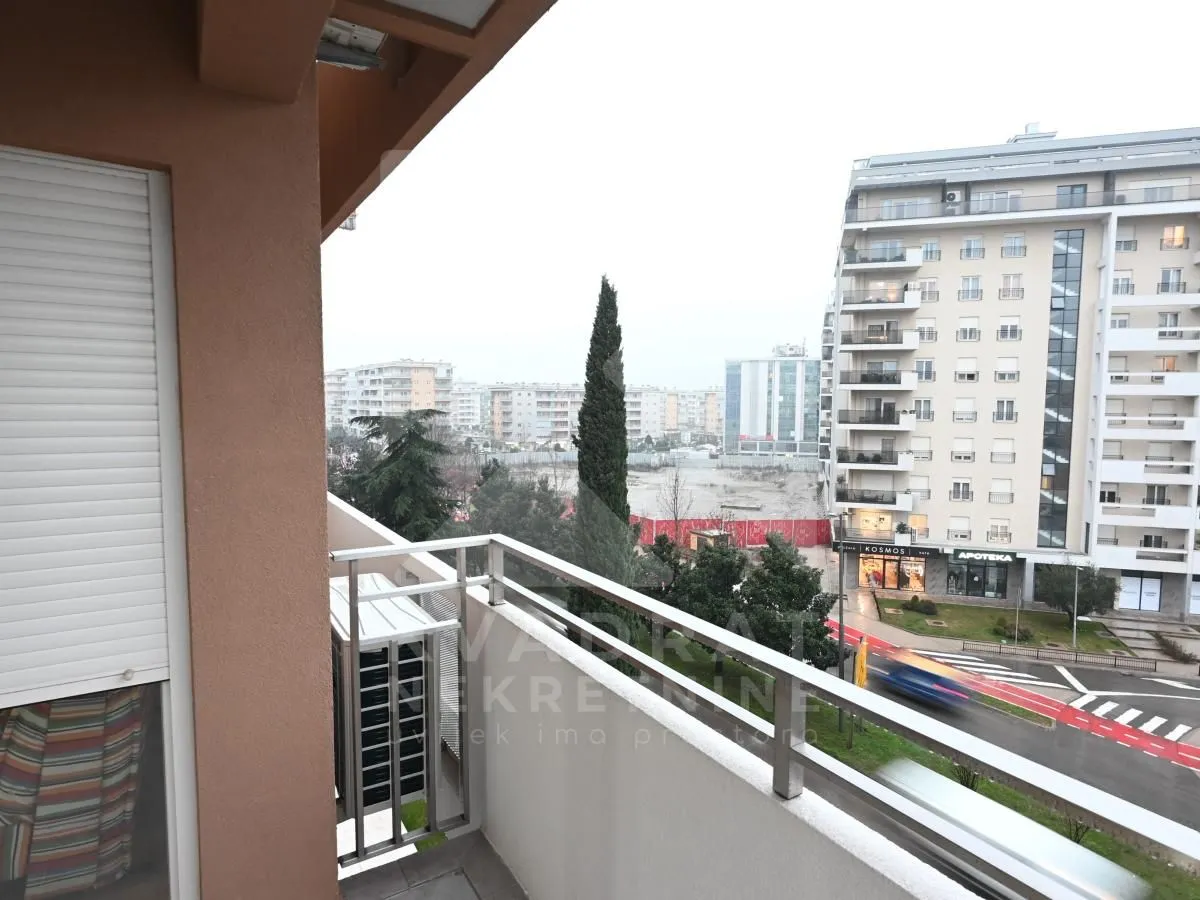Rent, office space, 65m², Central Point, Podgorica