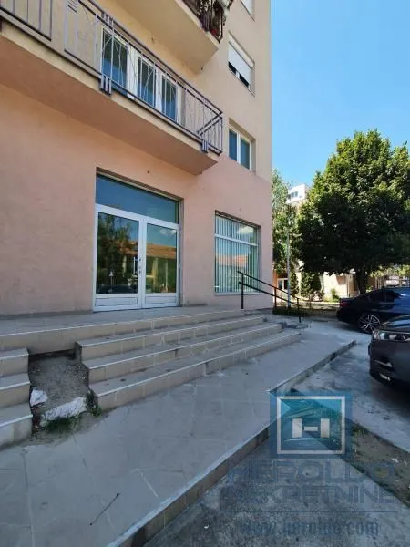Sale, office space, 189m², Aqua park, Jagodina