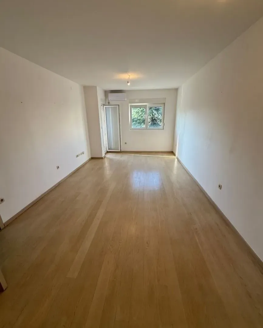 Izdavanje, dvosoban stan, 68m², City Kvart, Podgorica