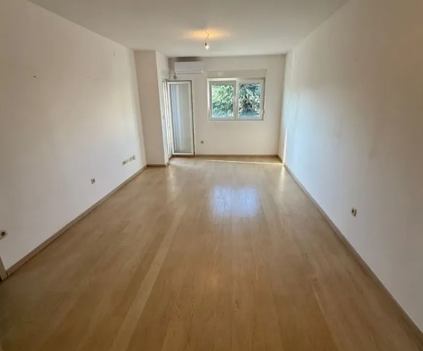 Izdavanje, dvosoban stan, 68m², City Kvart, Podgorica