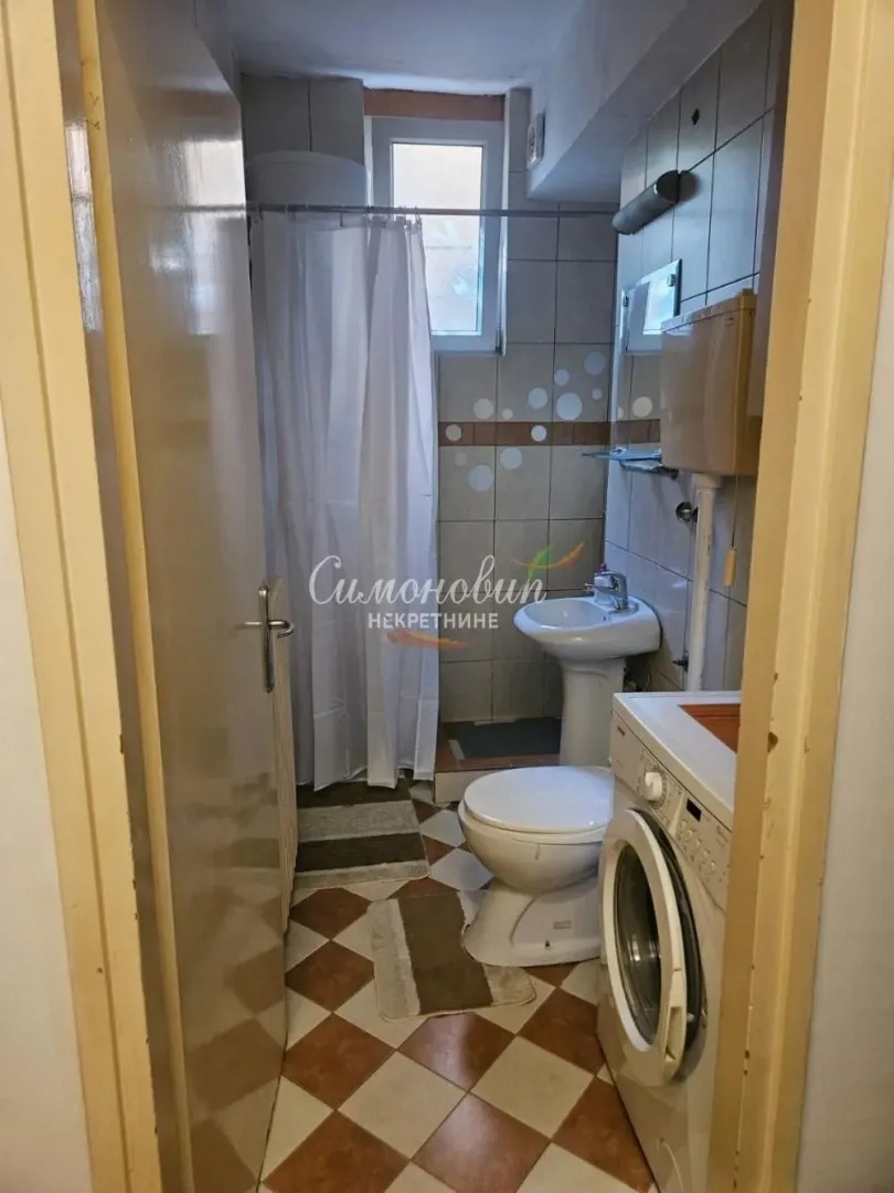 Izdavanje, dvosoban stan, 40m², Lekino Brdo, Voždovac Sve Podlokacije