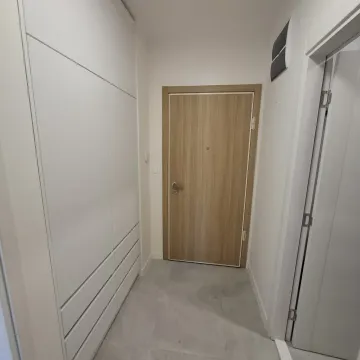 Izdavanje, jednosoban stan, 49m², Central Point, Podgorica - image 5