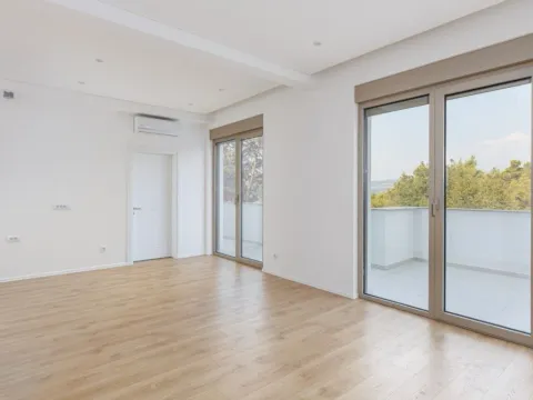 Prodaja, dvosoban stan, 113m², Tivat, Crna Gora - image 5