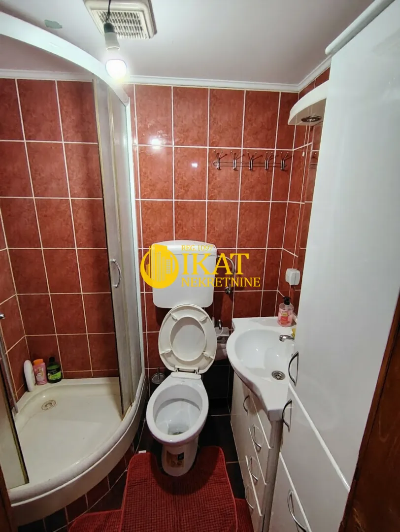 Prodaja, kuća, 210m², Srebrno jezero, Veliko Gradište