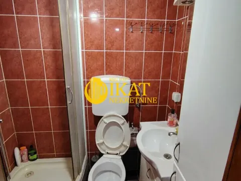Prodaja, kuća, 210m², Srebrno jezero, Veliko Gradište - image 9