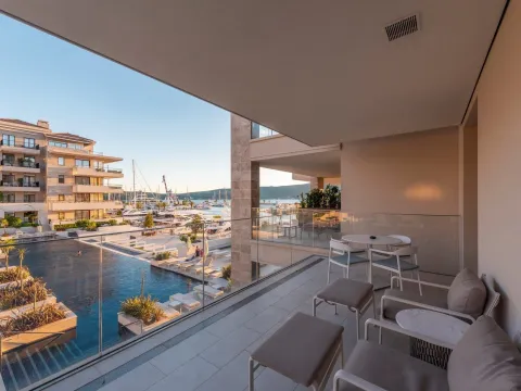 Prodaja, jednosoban stan, 80m², Porto Montenegro, Tivat - image 13