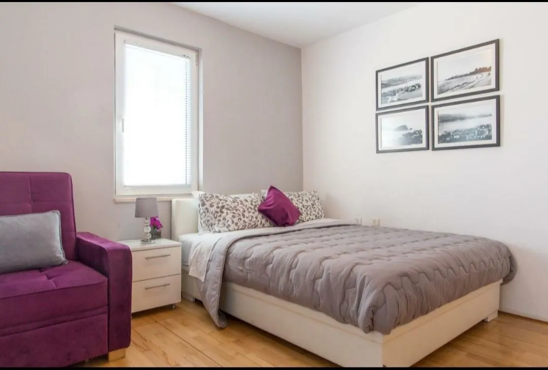 Rent, studio apartment, 35m², Budva, Crna Gora