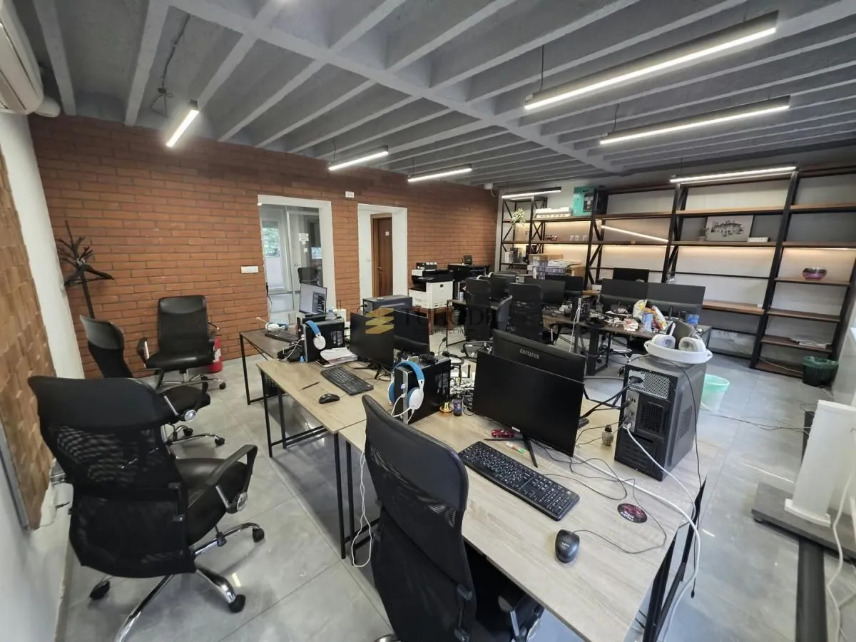 Rent, office space, 70m², Sarajevska, Beograd
