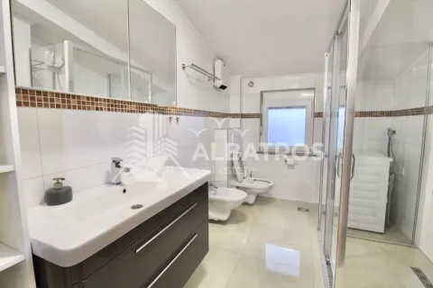 Izdavanje, dvosoban stan, 140m², Bar, Crna Gora - image 10