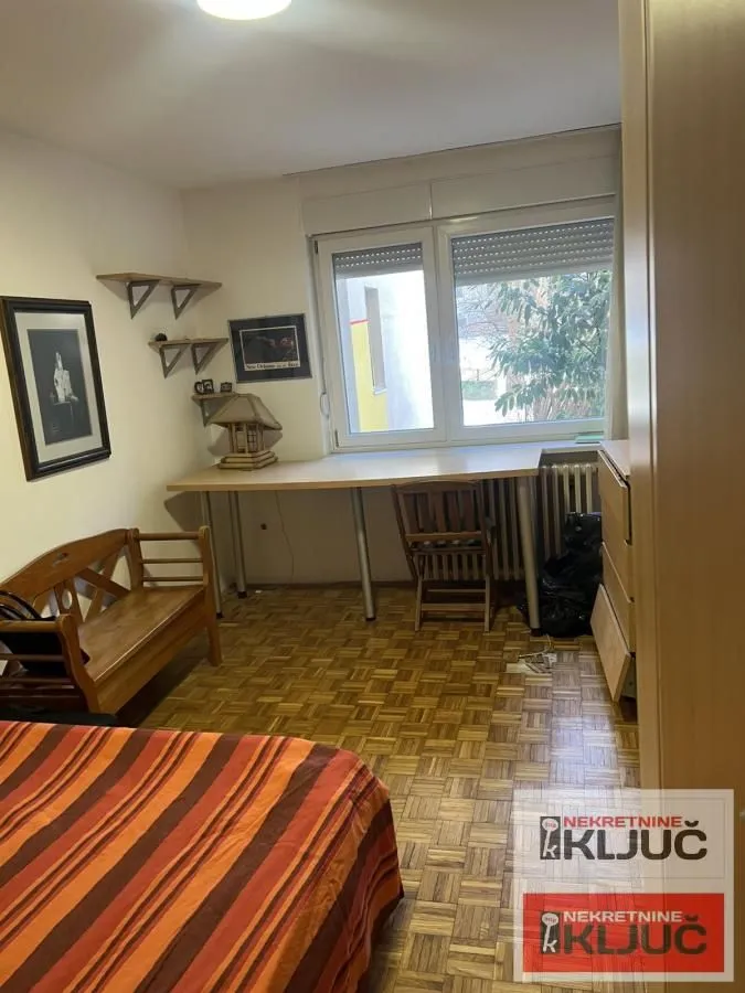 Prodaja, trosoban stan, 75m², Petrovaradin, Novi Sad