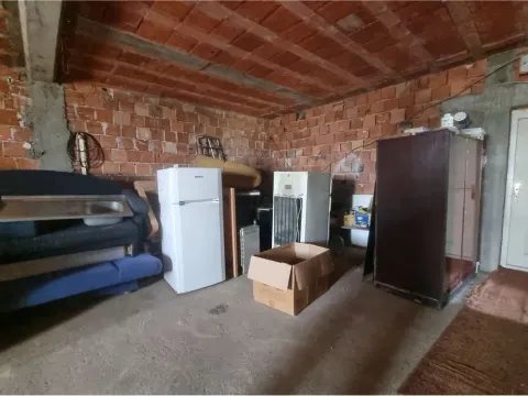 Prodaja, kuća, 345m², Niš, Srbija - image 3