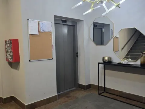 Izdavanje, dvosoban stan, 44m², Zvezdara, Zvezdara Sve Podlokacije - image 13