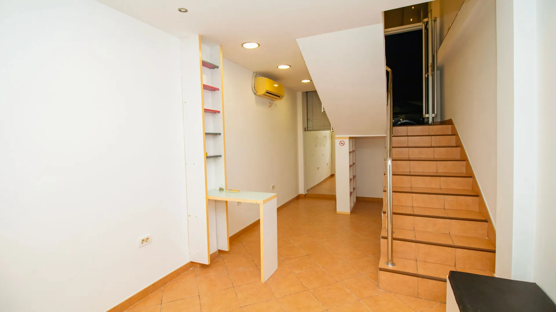 Rent, office space, 46m², Centar, Podgorica