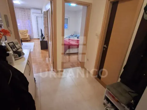 Prodaja, jednosoban stan, 53m², Pobrežje, Podgorica - image 9