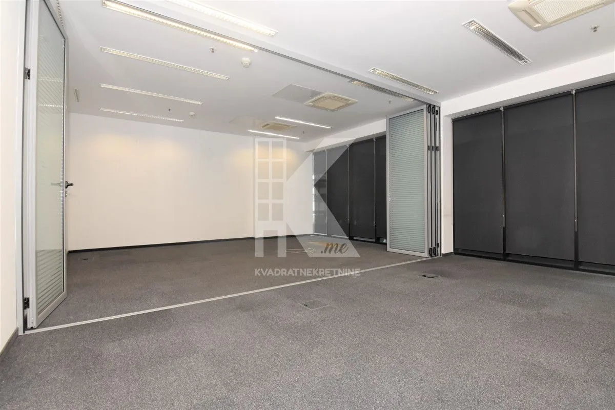 Rent, office space, 59m², Preko Morače, Podgorica
