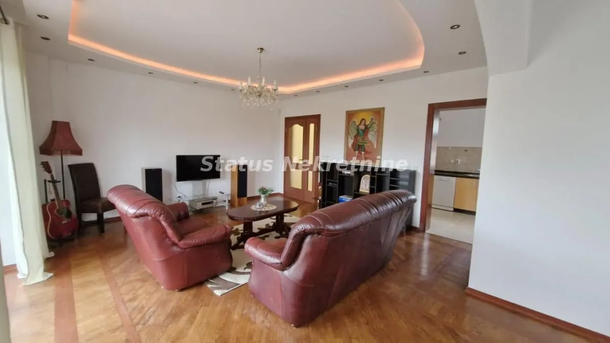 Prodaja, kuća, 338m², Sremska Kamenica, Petrovaradin