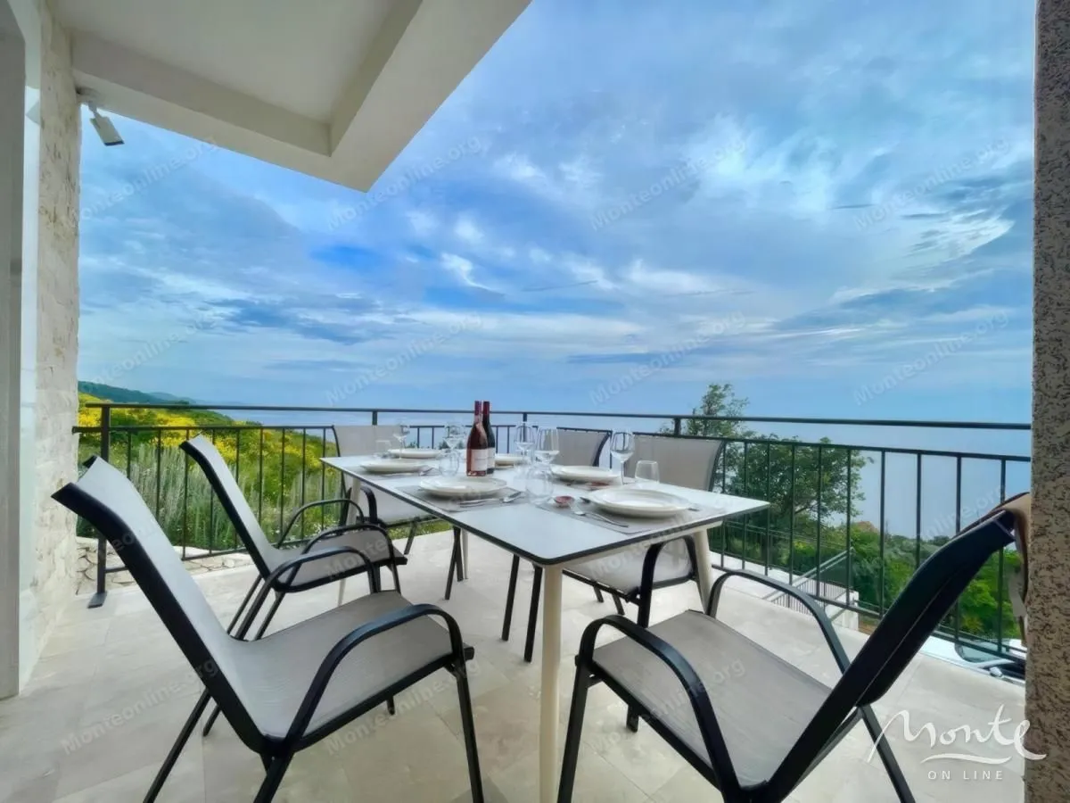 Prodaja, kuća, 203m², Reževići, Budva