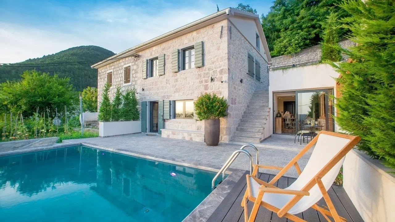 Rent, house, 85m², Nalježići, Kotor