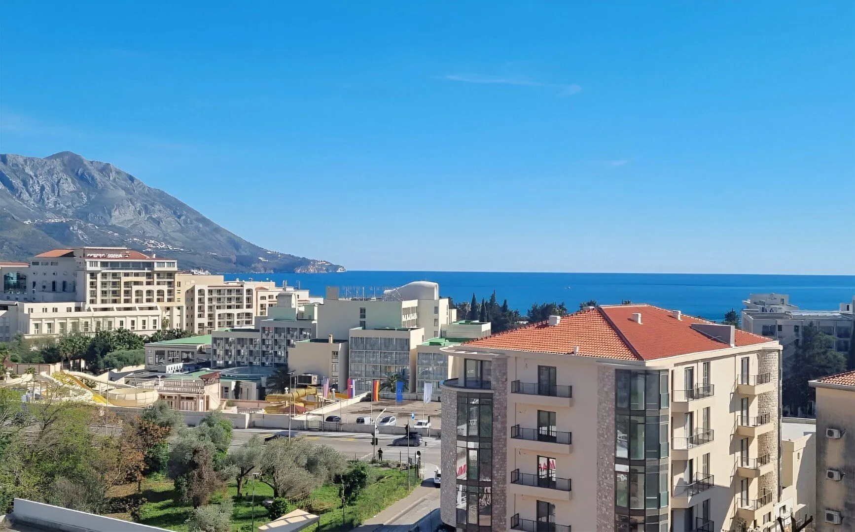 Sale, two bedroom apartment, 95m², Bečići, Budva