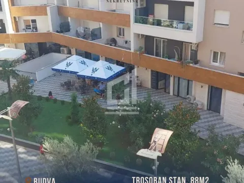 Prodaja, trosoban stan, 88m², Budva, Crna Gora - image 9