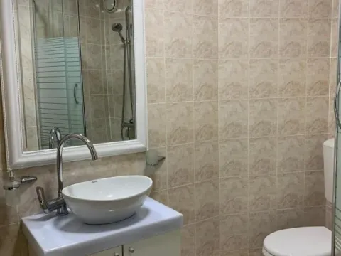 Izdavanje, četvorosoban stan, 135m², Savski Venac, Beograd - image 11