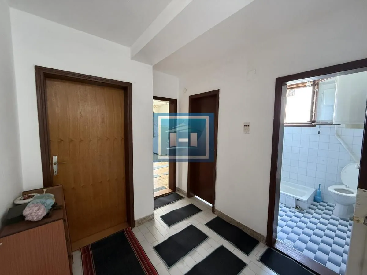 Sale, house, 257m², Strelište, Jagodina
