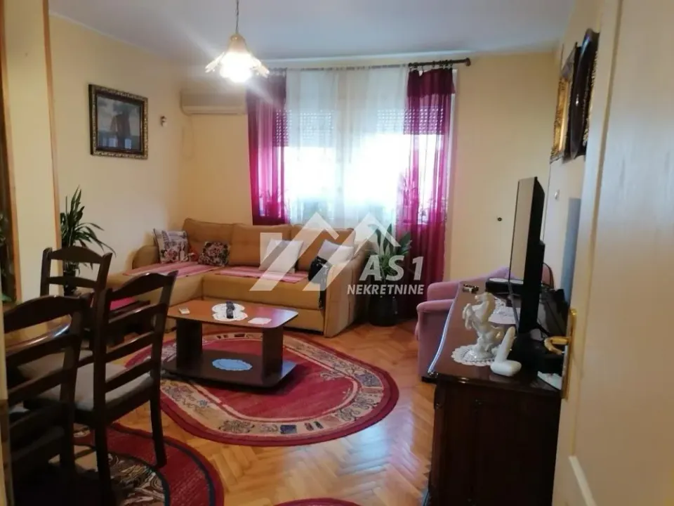 Rent, two bedroom apartment, 45m², Bulevar Oslobodjenja, Novi Sad Sve Podlokacije