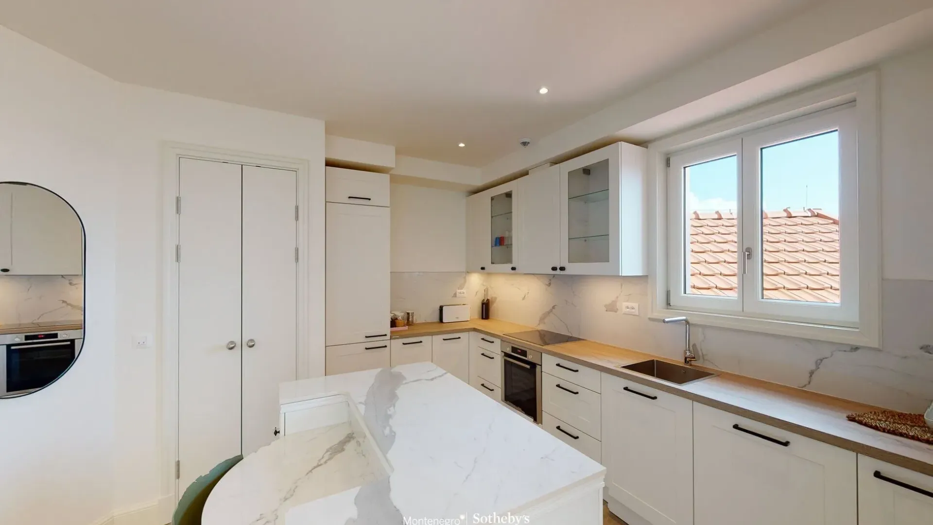 Prodaja, jednosoban stan, 74m², Kotor, Crna Gora