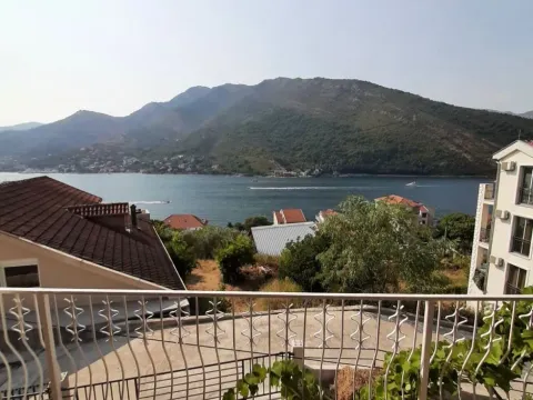 Sale, house, 156m², Lepetani, Tivat - image 1
