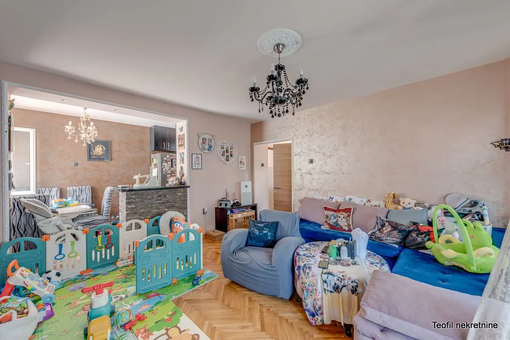 Sale, two bedroom apartment, 84m², Vračar, Šid