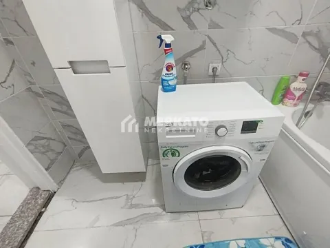 Izdavanje, trosoban stan, 55m², Centar, Zrenjanin - image 12