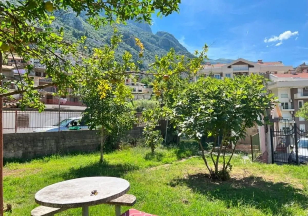 Sale, house, 200m², Dobrota, Kotor