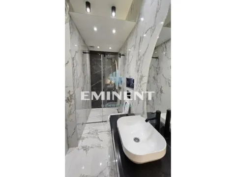 Izdavanje, trosoban stan, 75m², Stari Grad, Beograd - image 14