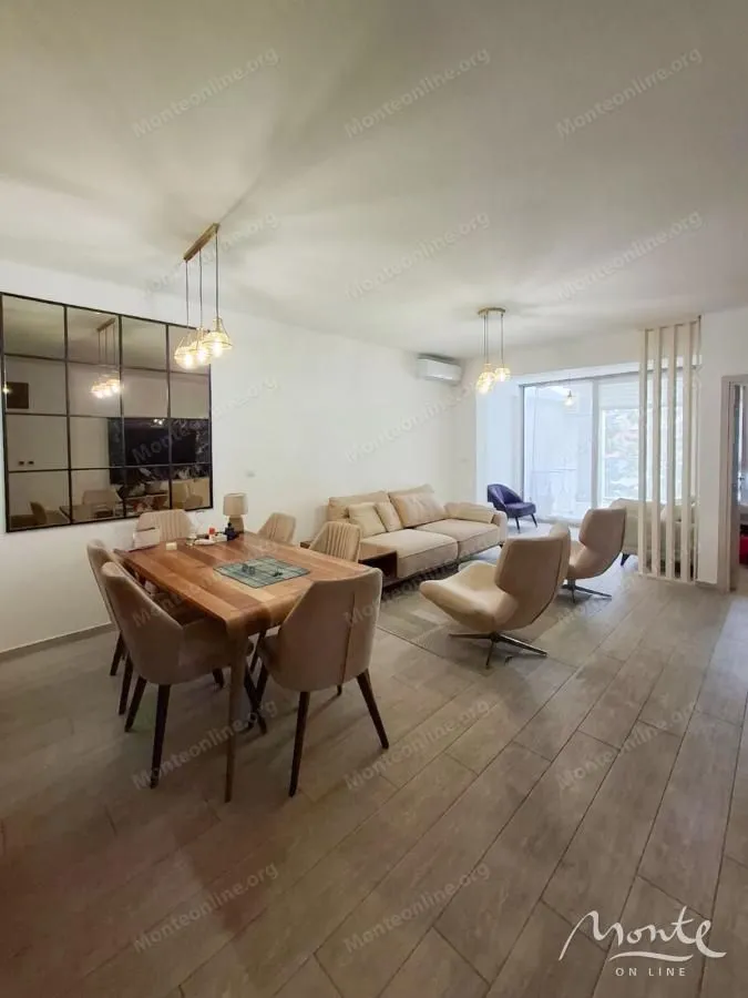 Prodaja, trosoban stan, 118m², Dubovica, Budva