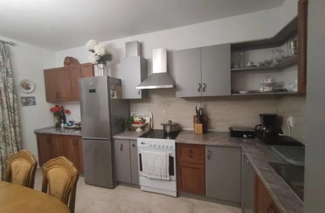 Rent, two bedroom apartment, 100m², Seljanovo, Tivat