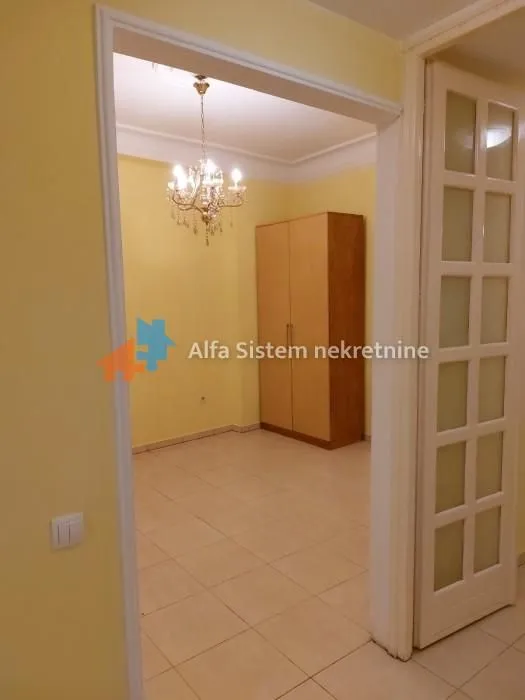 Rent, three bedroom apartment, 70m², Stari Grad, Beograd
