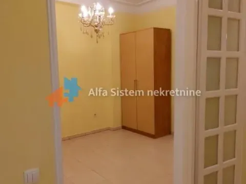 Izdavanje, trosoban stan, 70m², Stari Grad, Beograd - image 3