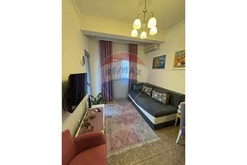 Izdavanje, jednosoban stan, 34m², Budva, Crna Gora