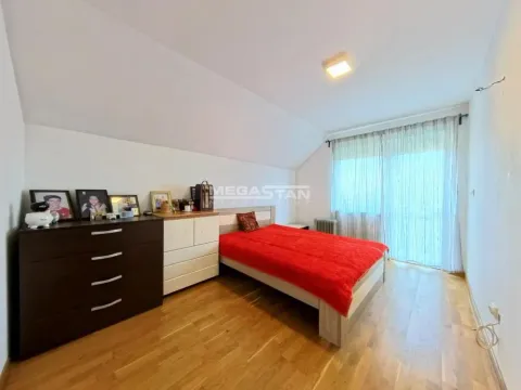 Sale, house, 235m², Voždovac Sve Podlokacije, Beograd - image 3