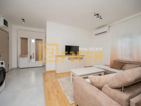 Rent, studio apartment, 34m², Stara Varoš, Podgorica - image 9